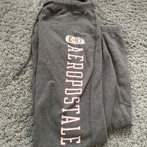 Aeropostale Gray Size Small Sweatpants with Lettering on the Side